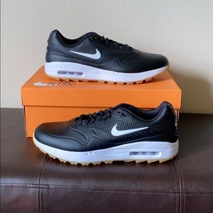 Nike Air Max golf shoes